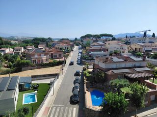 Appartement à Montornès del Vallès. Piso en la sexta planta en el  centro de montornes
