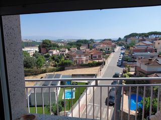 Etagenwohnung in Montornès del Vallès. Piso en la sexta planta en el  centro de montornes