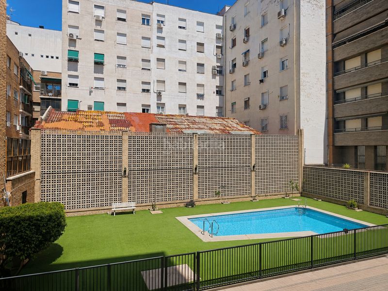 Foto 9d9094cf-b1f8-4b65-9b09-adf65c3c9e23. Pis amb calefacció piscina a Pacífico Madrid