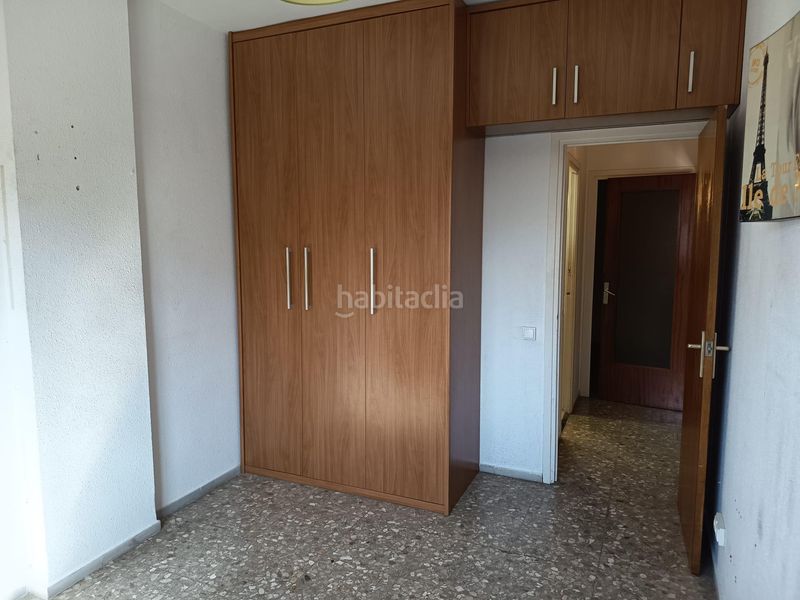 Foto 425f673e-6e09-4f83-9210-ea039c356539. Pis a El Camp de l´Arpa del Clot Barcelona