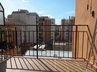 Pis a El Camp de l´Arpa del Clot