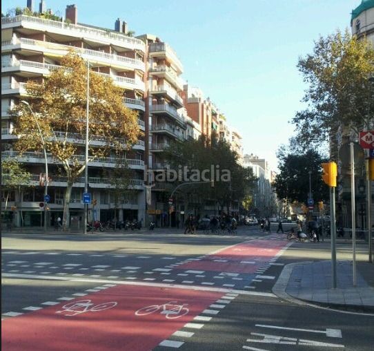 Foto 7de58075-2f0d-4e97-b984-f0abaa6c6cd2. Apartament amb calefacció aparcament a L´Antiga Esquerra de l´Eixample Barcelona