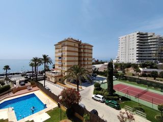 Apartament a Parque de la Paloma. A 50 metros de la rotonda de los molinillos