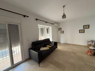 Chalet in El Carmen. Zona de santo entierro