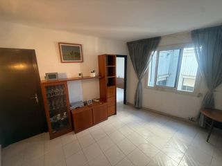 Penthouse in Collblanc. A 8 minutos del metro de collblanc, y a 6 del mercado