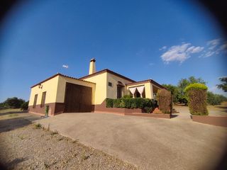 Casale in Berlanga. En la carretera de maguilla en el pozo de la milla
