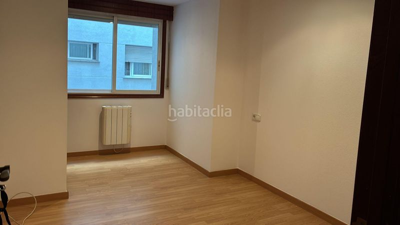 Foto e1e9c20a-6ff4-4fc8-9e9d-75cada18c540. Apartament a Berbés - Peritos Vigo