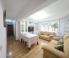 Flat in Ventas. C maría teresa sáez de heredia ventas  ciudad lineal