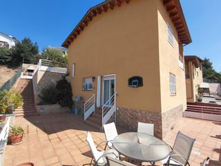 Chalet in Sant Pere de Vilamajor. Casa en sant pere de vilamajor, zona muy tranquila.