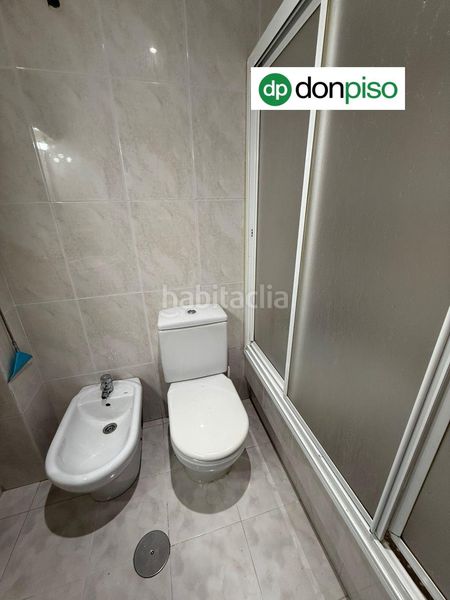 Foto e80bb3d2-def5-4cb8-92e3-c16712294d93. Apartament amb aparcament a As Travesas - Balaidos Vigo