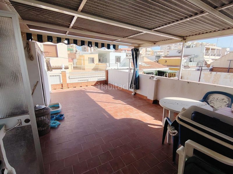 Foto 19545066-ce66-4c96-937c-3b0e22fb6608. Casa aparellada a Poniente-Faro Torre del Mar
