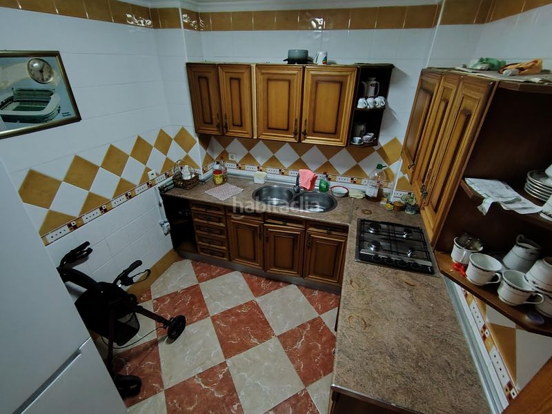 Foto 3df697f6-4135-4eb4-a13c-2a82b13bb1b6. Casa aparellada a Poniente-Faro Torre del Mar