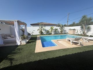 Xalet a Los Franceses - La Vega. En el pinar de los franceses