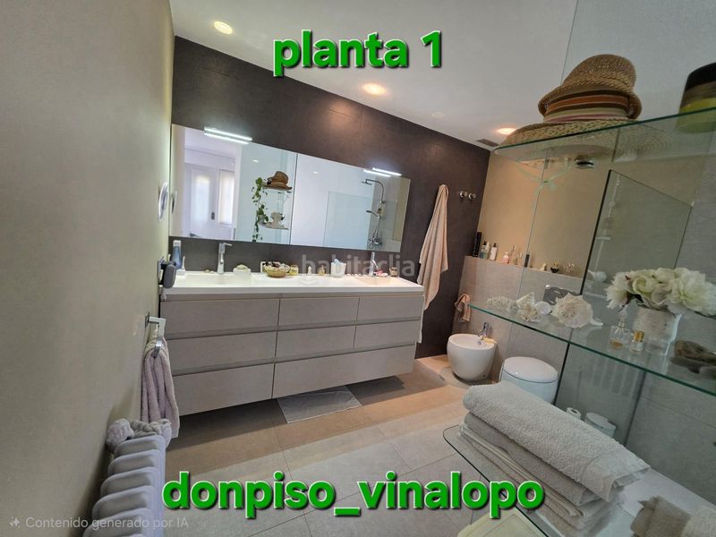Foto 1df9744c-3f08-44a7-bb1a-e7ce177dcb67. Doppelhaus mit pool in Petrer