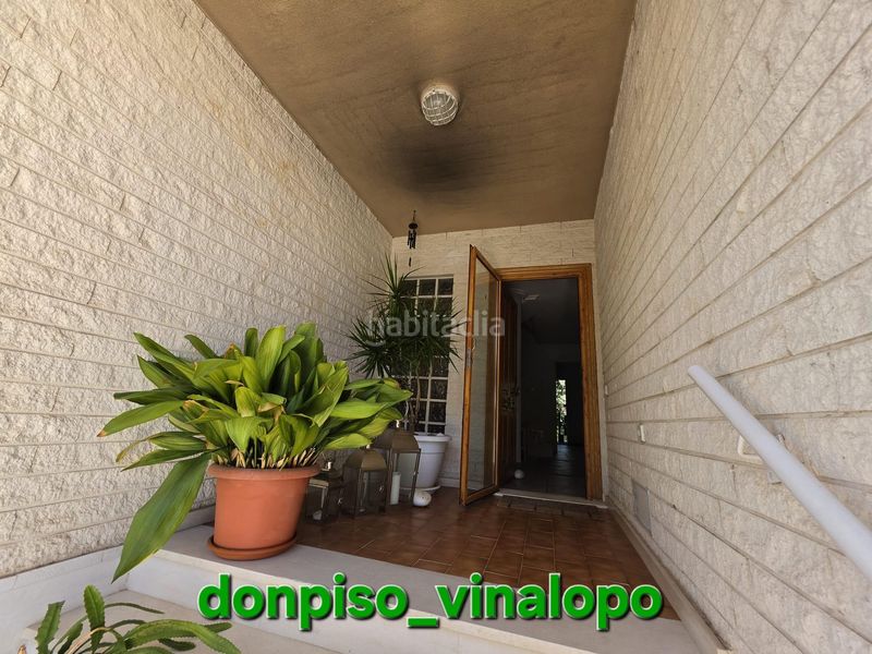 Foto c7cfc59e-07eb-4f39-ae1c-23cdf5b02869. Doppelhaus mit pool in Petrer