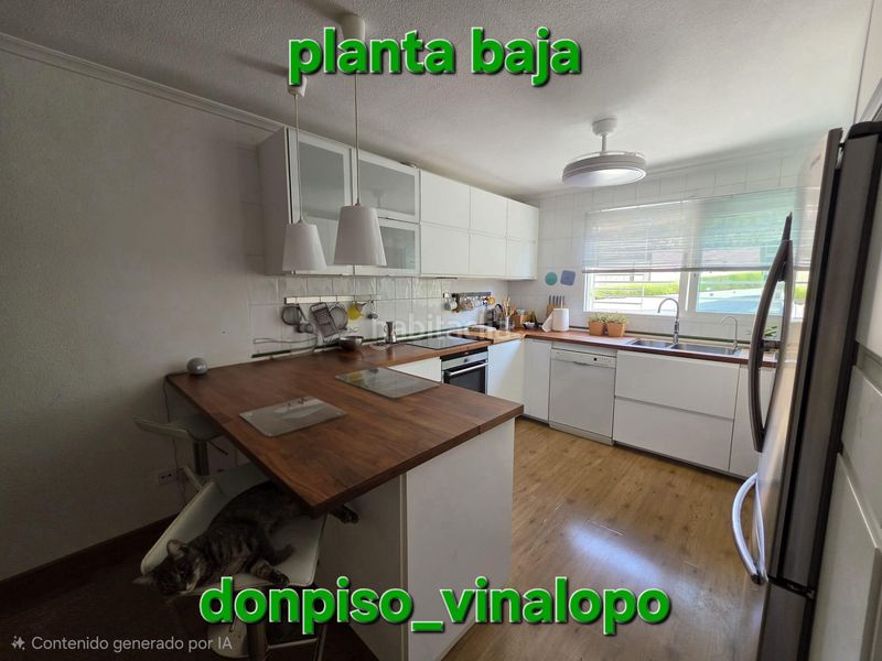 Foto f8813d8d-7125-44b4-9923-ad7106dfa9ea. Doppelhaus mit pool in Petrer