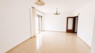 Flat in Tres Forques. Próxima al parque del oeste