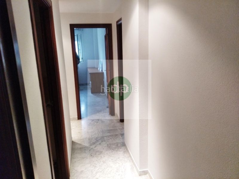 Foto f83aed55-b9a7-421b-b672-380d136a86f1. Pis amb calefacció aparcament a Avenida Elvas Badajoz