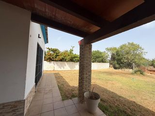 Chalet en Los Franceses - La Vega. Cerca del family cash