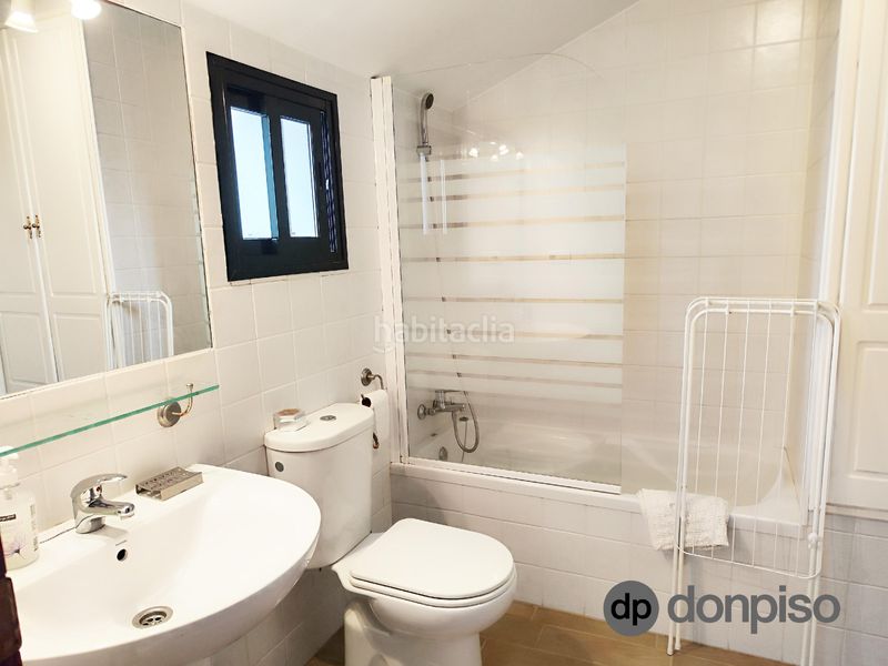 Foto c951de08-f462-4245-9e75-4a176a500511. Casa aparellada a Ayamonte ciudad Ayamonte