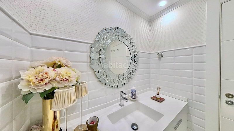 Foto 829bc920-76b0-4400-975e-f861764292d0. Apartament amb calefacció aparcament piscina a Sector B Boadilla del Monte