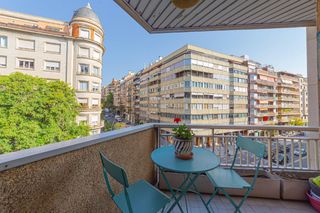 Pis a Sant Gervasi - Galvany. Próximo a parque moragas
