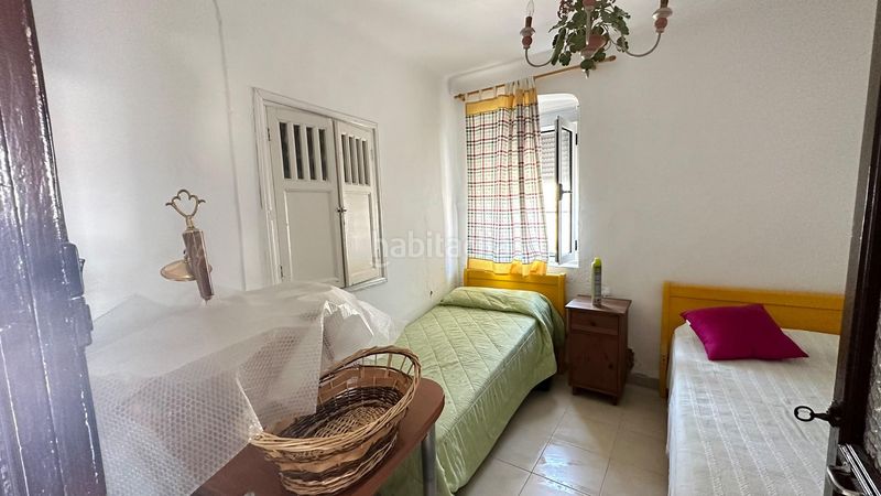 Foto 3d91f064-7682-48eb-9af6-1ce8ff4b6a82. Chalet fachada de cemento con revestimiento de piedra en Pinarnegrillo