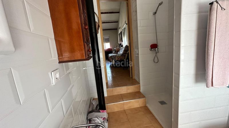 Foto 5998661e-5e29-49be-9b62-95e5b43a7fca. Chalet fachada de cemento con revestimiento de piedra en Pinarnegrillo