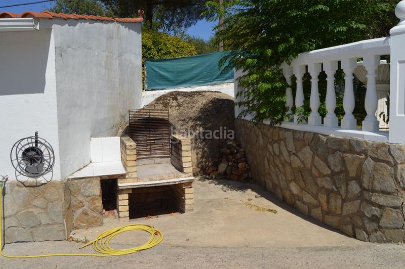 Foto 00f980e3-59d3-4cb8-bca8-9bb7ef7e0e02. Xalet amb calefacció aparcament piscina a Malpartida de Cáceres