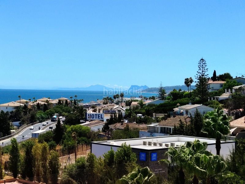 Foto 7b074b98-5423-451e-a532-d1a0b1b2648d. Àtic amb aparcament piscina a Buenas Noches Estepona