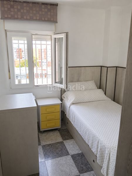 Foto bbbb5dd6-f645-4fb6-a179-75c7031dc7cf. Pis a astilleros - la paz - loreto - el corte inglés Cádiz