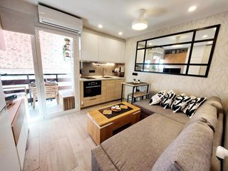Apartament a Parque de la Paloma. A 100 metros de parque la paloma