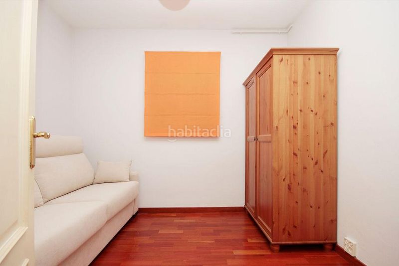 Foto 61b00a9e-6540-4d3c-815b-5c67175fe5f1. Pis a Barri de les Corts Barcelona