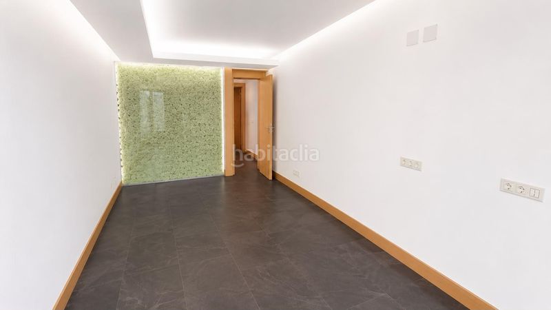 Foto d2e53841-a3c6-4b64-a41b-aa58da3b0458. Pis amb calefacció aparcament piscina a Penya-Roja - Avda. Francia Valencia