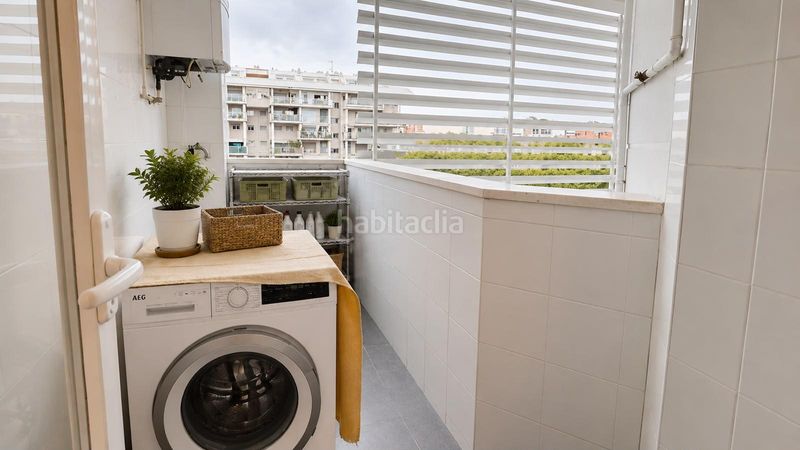 Foto 4ad436c2-d009-49d1-8531-dd26bd64070c. Pis amb calefacció aparcament piscina a Nou Campanar Valencia
