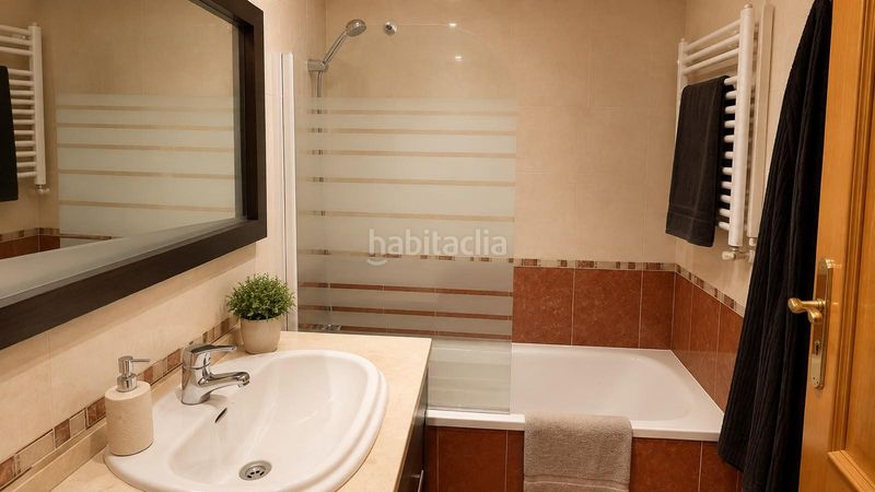 Foto c25e04ff-37b4-40e2-aaa9-cdd595d37034. Pis amb calefacció aparcament piscina a Nou Campanar Valencia