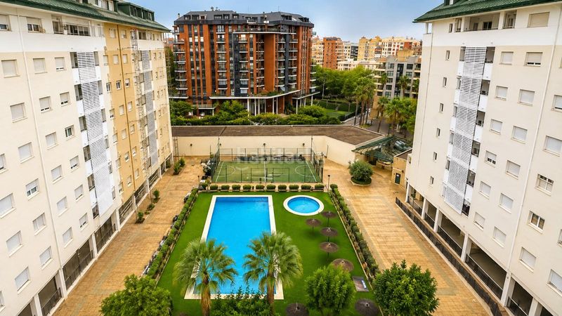 Foto fd745ece-2a40-430f-9d67-0349326d8b24. Pis amb calefacció aparcament piscina a Nou Campanar Valencia