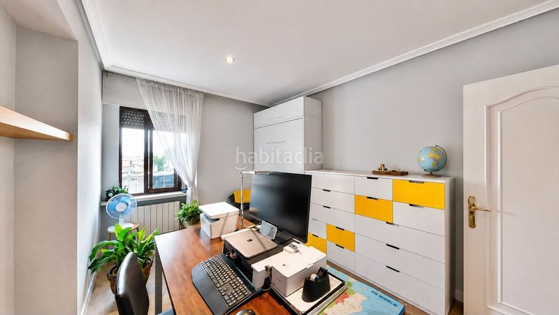 Foto 6a6ead8c-a596-46d7-a0ac-67a85ddcf743. Apartament amb calefacció aparcament a Estrella Madrid