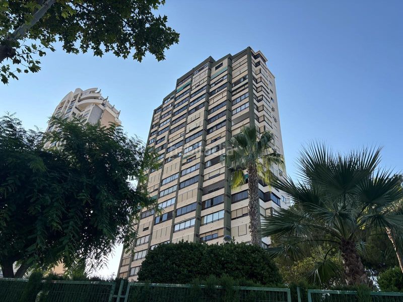 Foto 9000d83f-17ba-425c-89fe-53f88f71b68c. Apartament amb calefacció aparcament piscina a Levante Alto Benidorm