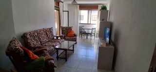 Miete Etagenwohnung in Miralvalle - Av. Virgen del Puerto - La Data. A pocos metros de la universidad de extremadura