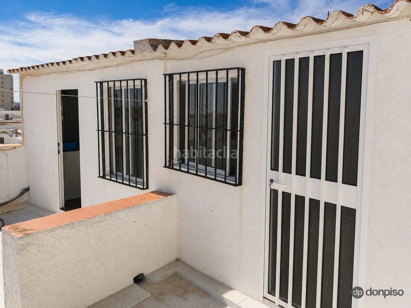 Foto ba7ce3c0-65b3-47c2-a68a-90c327cc27f0. Casa aparellada a Ayamonte ciudad Ayamonte