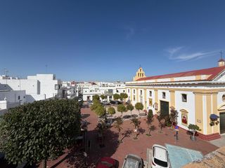Pis a La Pastora - La Estación. En la iglesia de la pastora