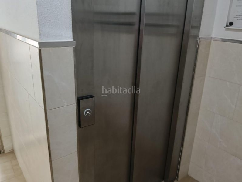 Foto be564dc0-641b-4cfb-a659-5014089e1996. Pis a astilleros - la paz - loreto - el corte inglés Cádiz