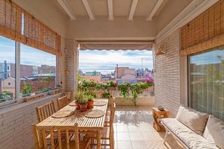 Penthouse in L´Antiga Esquerra de l´Eixample. Calle enric granados