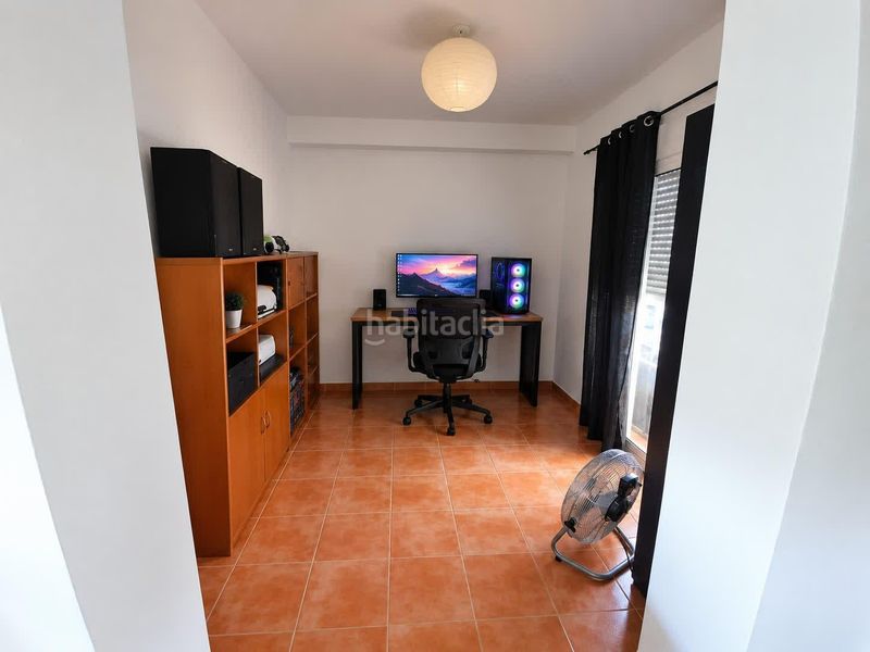 Foto 5a6c2d51-7b06-43cd-a22c-5b74390c40ee. Casa aparellada amb aparcament a Cuatro Pinos - El Carmen Puerto de Santa María (El)