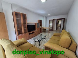 Apartament a Las Trescientas-San Francisco-Ciudad Vergel. Piso 3º con ascensor, esquinero, junto avda. de ronda