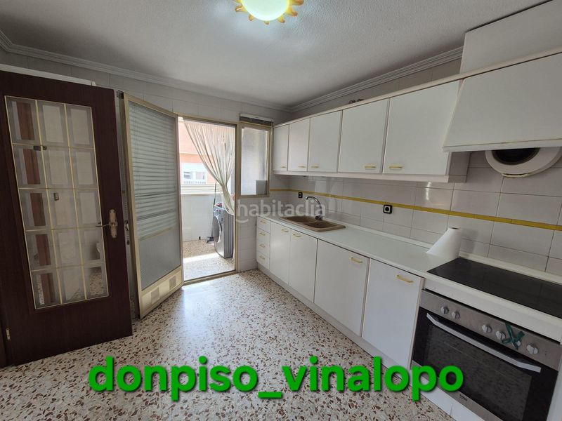 Foto ec7eaa56-03f2-4a3b-91a3-50d785642afd. Apartament amb calefacció aparcament a Las Trescientas-San Francisco-Ciudad Vergel Elda