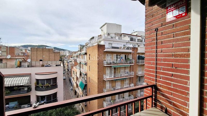 Foto 331dcb89-44e0-4891-801d-f8ecefafe466. Pis a El Camp de l´Arpa del Clot Barcelona