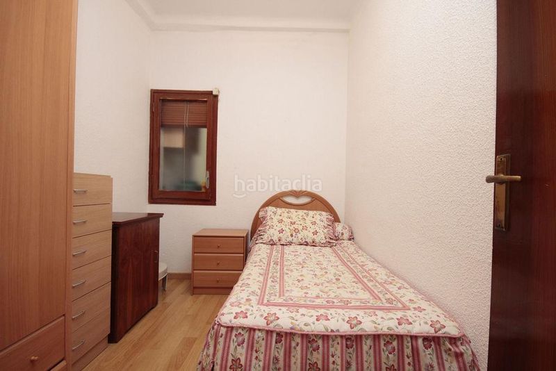 Foto b23a69fb-798a-4fc8-ad3b-7bb5a5642f78. Pis a El Camp de l´Arpa del Clot Barcelona