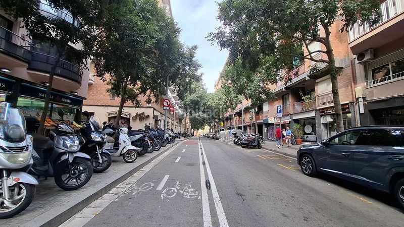 Foto d12aefa6-71df-4aae-a7f7-2112da647a26. Pis a El Camp de l´Arpa del Clot Barcelona